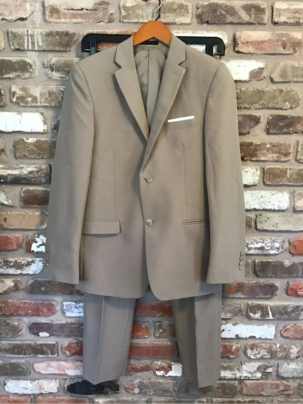 PAUL LORENZO Men's Tan Classic Two-Button Suit Jacket and Pants 36R